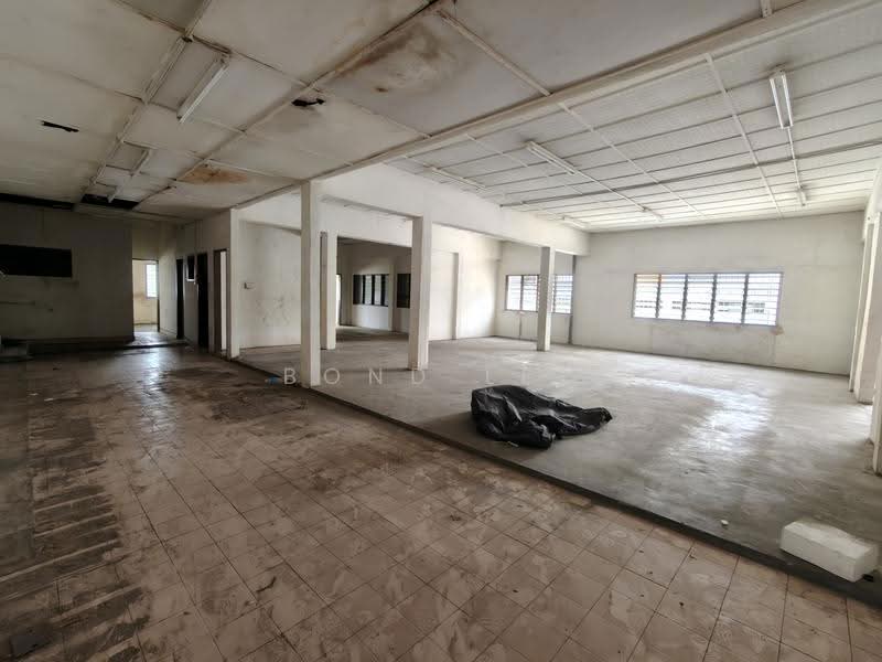 Factory for Rent in Kawasan Perusahaan Segambut (Segambut) - Bond Lee - Interior - PropertyGuru.com.my