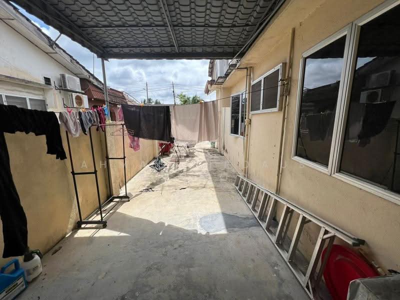 Semi-Detached House for Sale in Shah Alam (Selangor) - Ahmad Firdaus Mahmod - Exterior - PropertyGuru.com.my