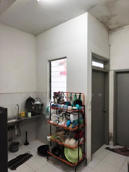 2-storey Terraced House for Sale in Nusa Bayu (Iskandar Puteri (Nusajaya)) - Ee Fong Toh - Kitchen - PropertyGuru.com.my