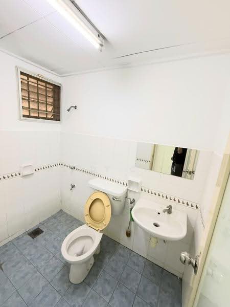 Rumah Teres 2-Tingkat untuk Dijual di Bandar Kinrara Seksyen 5 (Bandar Kinrara) - Wendy Chin - Bathroom - PropertyGuru.com.my