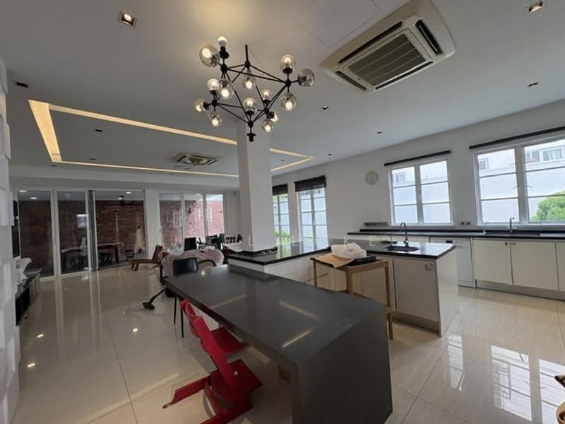 Semi-Detached House for Rent in Damansara Heights (Kuala Lumpur) - Joel Loke - Kitchen - PropertyGuru.com.my