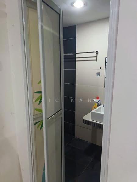 Condominium for Rent at Desa Golf Condominium - Eric Kang - Bathroom - PropertyGuru.com.my