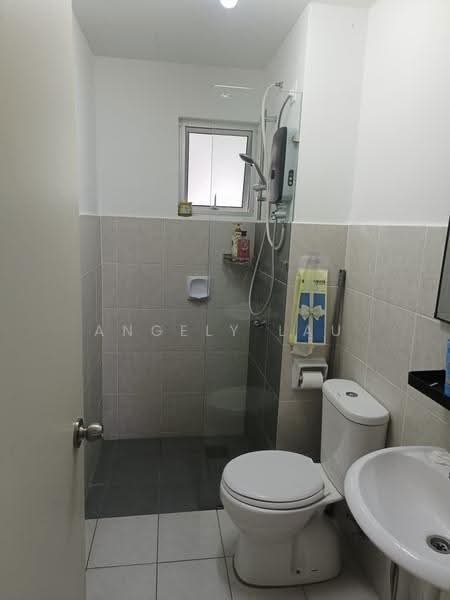 Kediaman Servis untuk Disewa di Alanis Residence - Angely Lau - Bathroom - PropertyGuru.com.my