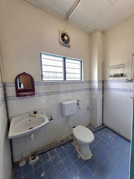 2-storey Terraced House for Sale in Bandar Teknologi Kajang (Kajang) - Norhuda Ab Rahman - Bathroom - PropertyGuru.com.my