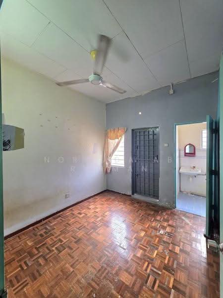 2-storey Terraced House for Sale in Bandar Teknologi Kajang (Kajang) - Norhuda Ab Rahman - Bathroom - PropertyGuru.com.my