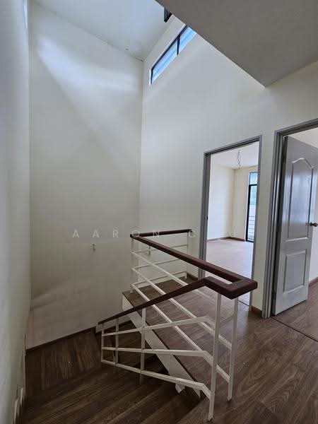 Rumah Teres 2-Tingkat untuk Dijual di Penampang (Sabah) - Aaron Chu - 1st Floor Staircase With High Ceiling - PropertyGuru.com.my