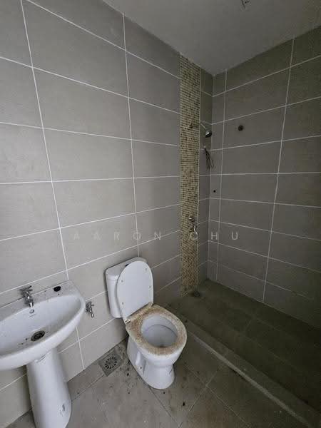 Rumah Teres 2-Tingkat untuk Dijual di Penampang (Sabah) - Aaron Chu - Common Bathroom - PropertyGuru.com.my