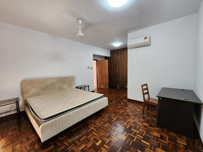 Apartment for Sale at GITA BAYU VILLA - Teresa Law - Bedroom - PropertyGuru.com.my