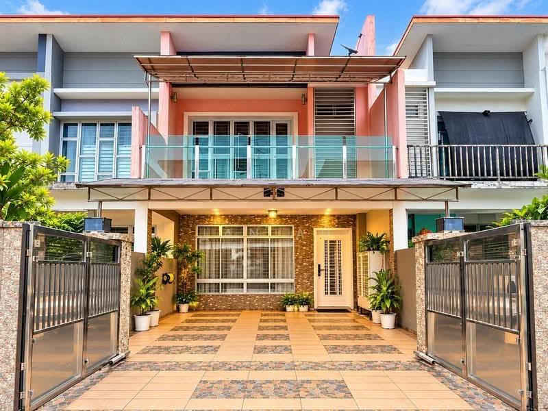 Rumah Teres 2-Tingkat untuk Dijual di Ulu Tiram (Johor) - JAN AU - Exterior - PropertyGuru.com.my