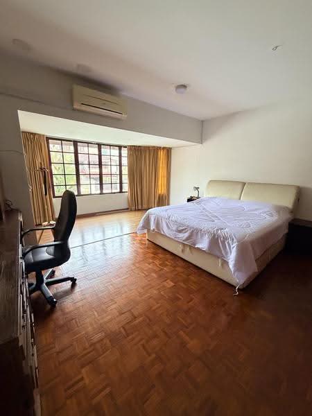 Rumah Berkembar untuk Dijual di Seksyen 17 (Petaling Jaya) - Airul R - Bedroom - PropertyGuru.com.my