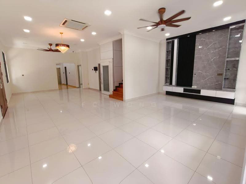 Semi-Detached House for Sale in Usj 1 (Subang Jaya) - FC Wong - Living Room - PropertyGuru.com.my