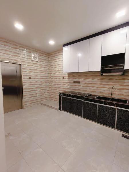 Semi-Detached House for Sale in Usj 1 (Subang Jaya) - FC Wong - Kitchen - PropertyGuru.com.my