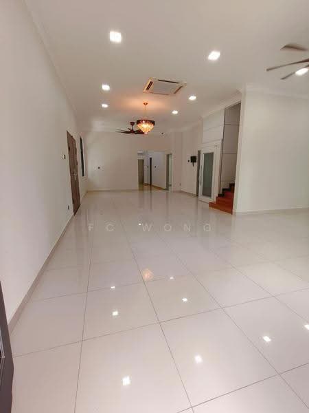 Semi-Detached House for Sale in Usj 1 (Subang Jaya) - FC Wong - Living Room - PropertyGuru.com.my