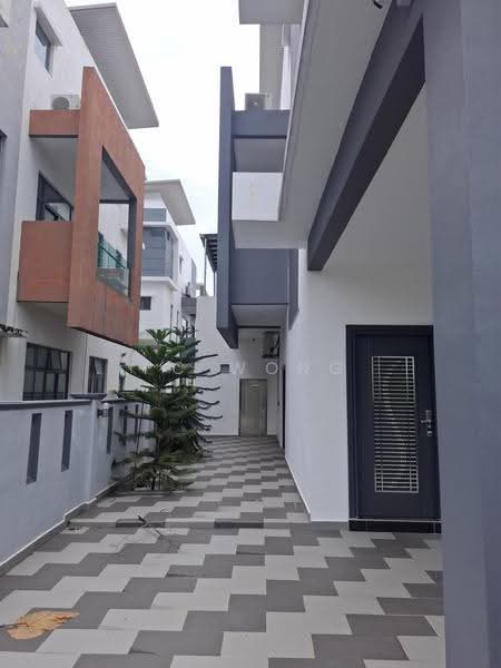 Semi-Detached House for Sale in Usj 1 (Subang Jaya) - FC Wong - Exterior - PropertyGuru.com.my
