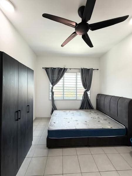 Kediaman Servis untuk Disewa di Residensi Taman Pelangi Indah - Alanis Lee - Bedroom - PropertyGuru.com.my