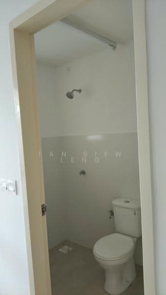 1-storey Terraced House for Rent in Iringan Bayu (Seremban) - Tan Siew Leng - Bathroom - PropertyGuru.com.my