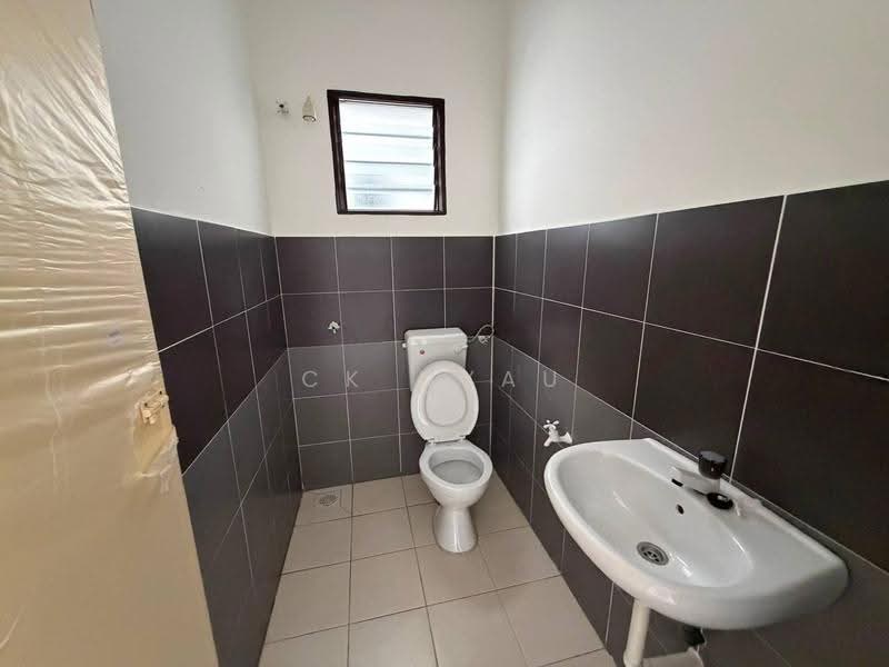 Rumah Teres 1-Tingkat untuk Dijual di Ipoh (Perak) - Ck Nyau - Bathroom - PropertyGuru.com.my