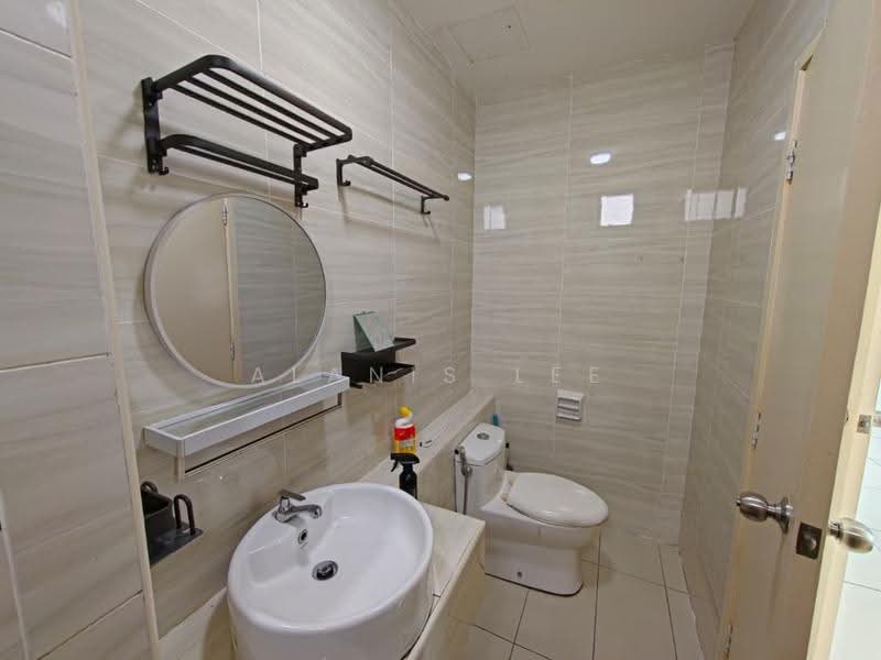 Service Residence for Rent at D'Summit Residences - Alanis Lee - Bathroom - PropertyGuru.com.my