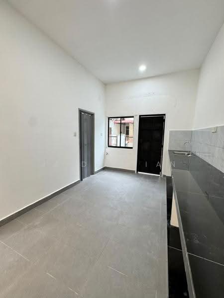 2-storey Terraced House for Sale in Bandar Putra Kulai (Kulai) - Jayden Lian - Kitchen - PropertyGuru.com.my