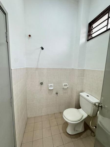 2-storey Terraced House for Sale in Bandar Putra Kulai (Kulai) - Jayden Lian - Bathroom - PropertyGuru.com.my