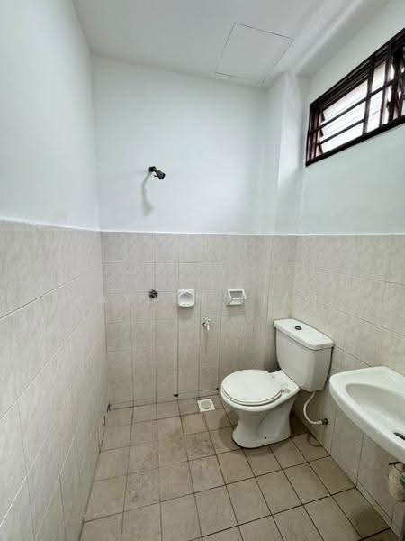 2-storey Terraced House for Sale in Bandar Putra Kulai (Kulai) - Jayden Lian - Bathroom - PropertyGuru.com.my