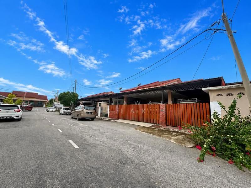 Rumah Berkembar untuk Dijual di Sungai Karang (Pahang) - Fazielawatie Ishak - Exterior - PropertyGuru.com.my