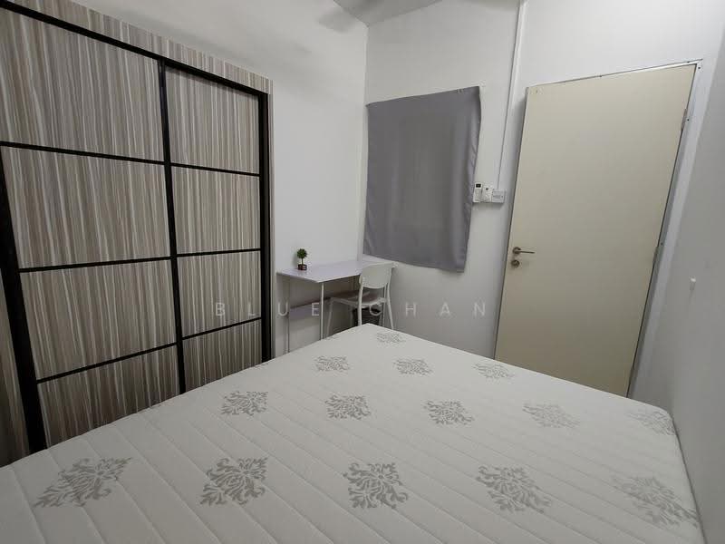 Rumah Teres 2-Tingkat untuk Disewa di Permas Jaya (Johor) - Blue Chan - Bedroom - PropertyGuru.com.my