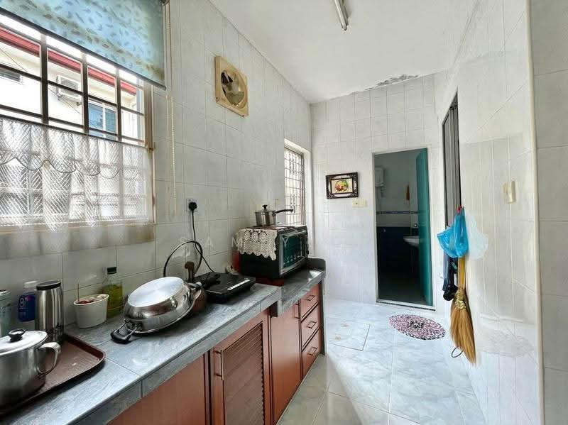 Rumah Teres 2-Tingkat untuk Dijual di Sungai Ara (Penang) - Sam Yeoh - Kitchen - PropertyGuru.com.my
