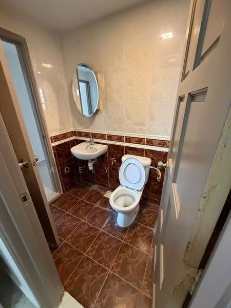 Kondominium untuk Disewa di Continental Heights - Adelyn Lee - Bathroom - PropertyGuru.com.my