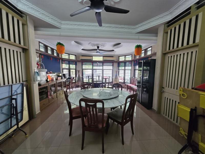 Rumah Banglo untuk Dijual di Salak South (Kuala Lumpur) - Jercy Tan - Dining Room - PropertyGuru.com.my