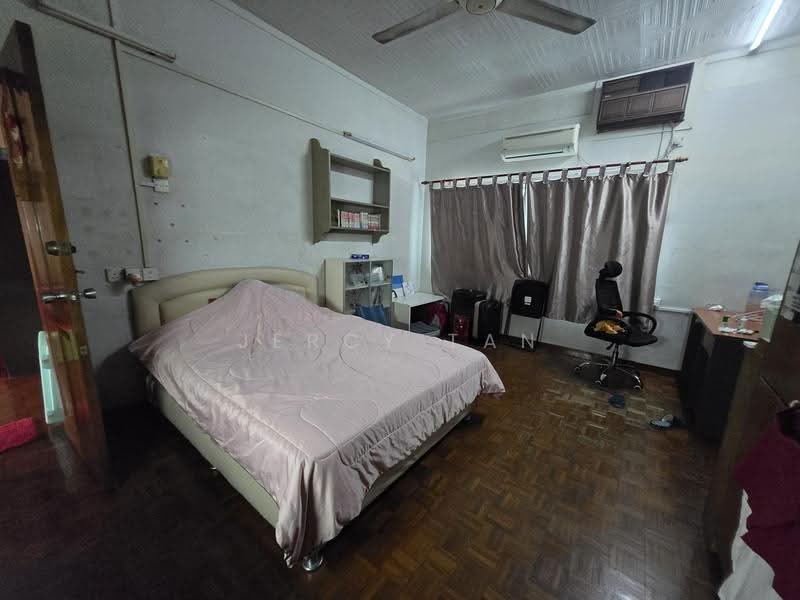 Rumah Banglo untuk Dijual di Salak South (Kuala Lumpur) - Jercy Tan - Bedroom - PropertyGuru.com.my