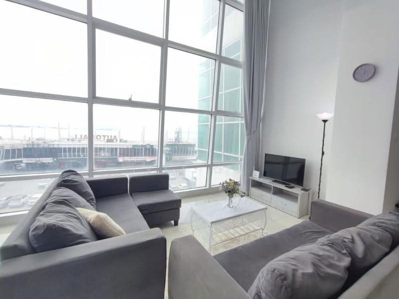 Kediaman Servis untuk Dijual di Maritime Suite - Jeff Ooi - Living Room - PropertyGuru.com.my