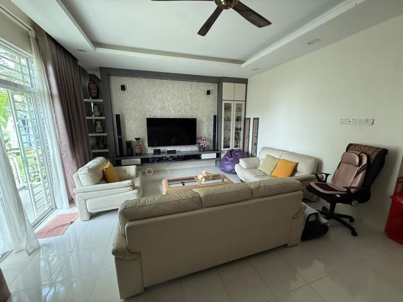Semi-Detached House for Sale in Bukit Jambul (Bukit Jambul) - Hoy Meng - Living Room - PropertyGuru.com.my