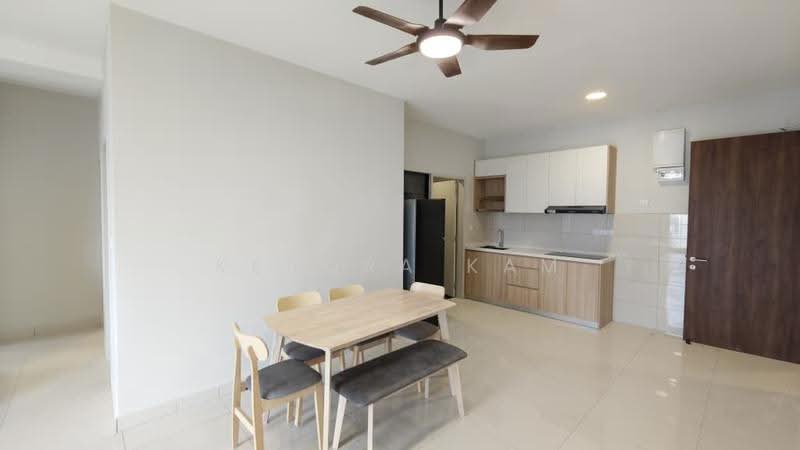 Kediaman Servis untuk Disewa di Maxim Risen - Kendra Kam - Dining Room - PropertyGuru.com.my