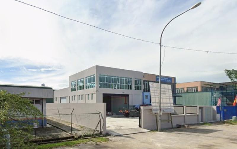 Semi-D Factory for Sale in Taman Perindustrian Puchong (Puchong) - ALVIN LIM - Exterior - PropertyGuru.com.my