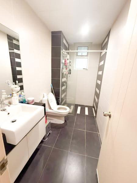 Pangsapuri untuk Dijual di Central Residence @ Sungai Besi - Peggy Lim - Bathroom - PropertyGuru.com.my