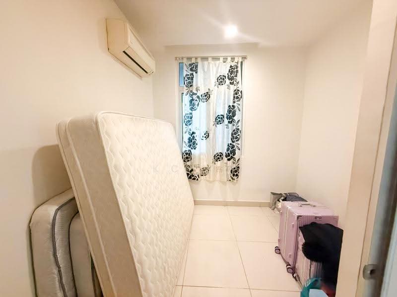Pangsapuri untuk Dijual di Central Residence @ Sungai Besi - KC Ng - Bedroom - PropertyGuru.com.my