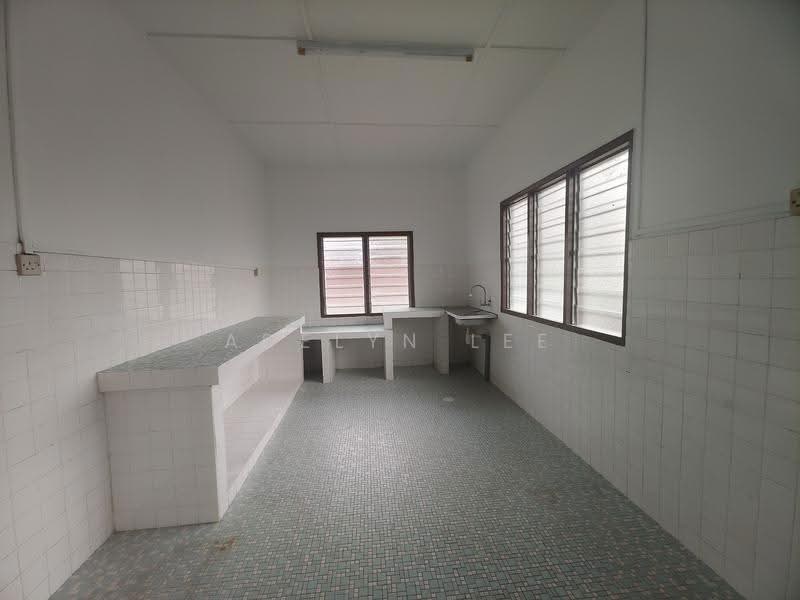 Rumah Banglo untuk Disewa di Kampung Cheras Baru (Ampang) - Adelyn Lee - Kitchen - PropertyGuru.com.my