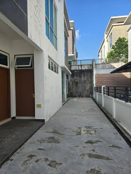 Rumah Berkembar untuk Disewa di Johor Bahru (Johor) - Elvis Sim - Exterior - PropertyGuru.com.my