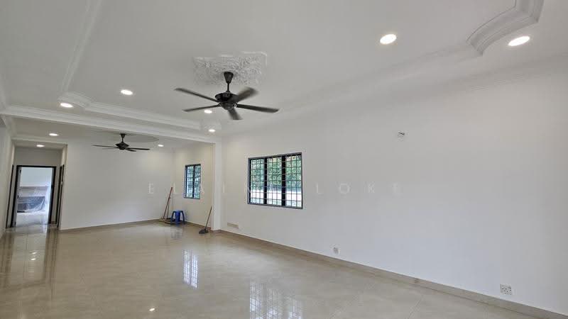 Rumah Banglo untuk Dijual di Shah Alam (Selangor) - Elaine Loke - Living Room - PropertyGuru.com.my