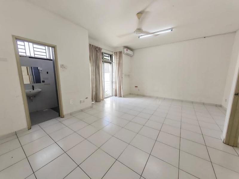Rumah Teres 2-Tingkat untuk Dijual di Austin (Johor Bahru) - Ethan Gan - Bathroom - PropertyGuru.com.my