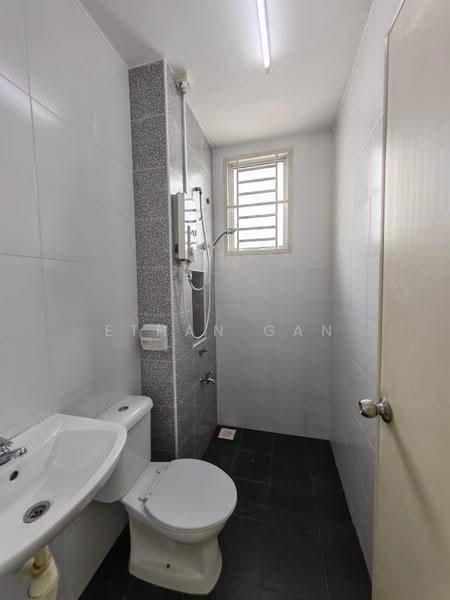 Rumah Teres 2-Tingkat untuk Dijual di Austin (Johor Bahru) - Ethan Gan - Bathroom - PropertyGuru.com.my