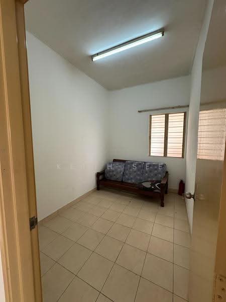 Apartment for Rent at Pangsapuri Kasuarina - Keith See - Living Room - PropertyGuru.com.my