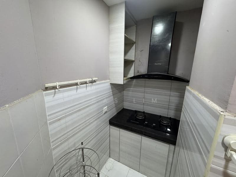 Apartment for Sale at Andari Townvilla - Lucas Lim - Kitchen - PropertyGuru.com.my