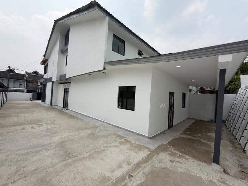 Semi-Detached House for Sale in Taman Sri Putri (Skudai) - Jabez Lew - PropertyGuru.com.my