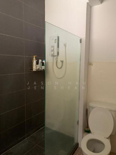 Apartment for Rent at Mutiara Perdana - Jason Hau Jen Shean - Bathroom - PropertyGuru.com.my