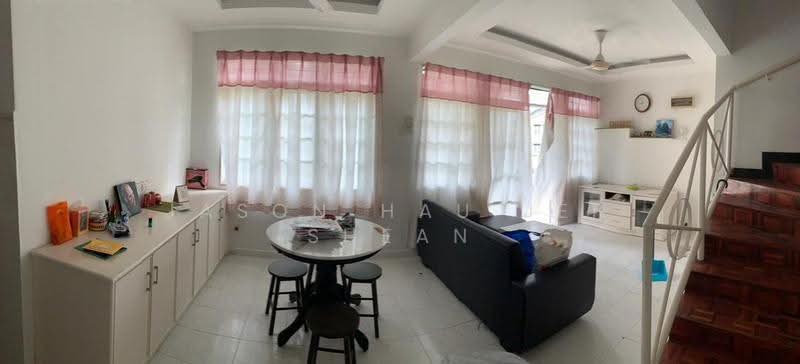Apartment for Rent at Mutiara Perdana - Jason Hau Jen Shean - Living Room - PropertyGuru.com.my