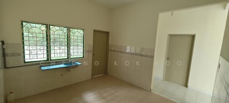 Rumah Berkembar untuk Dijual di Beranang (Selangor) - Cheong Kok Koo - Kitchen - PropertyGuru.com.my