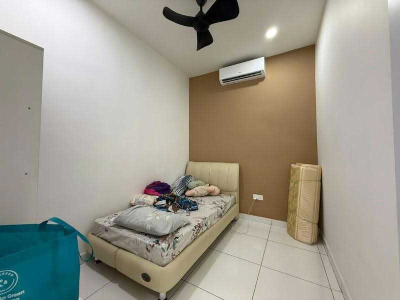 2-storey Terraced House for Sale in Taman Bestari Indah (Ulu Tiram) - Mr Lu - Bedroom - PropertyGuru.com.my