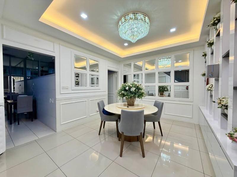 Rumah Teres 2-Tingkat untuk Dijual di Kuala Selangor (Selangor) - Nadzmie Nasir - Dining Room - PropertyGuru.com.my